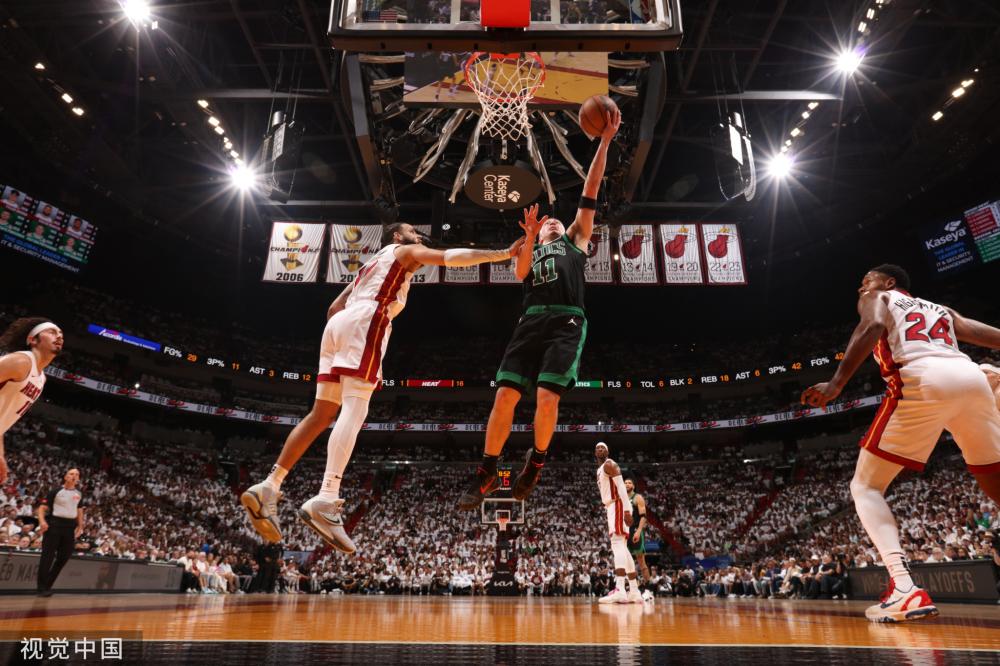 更像是一个 更像是一个