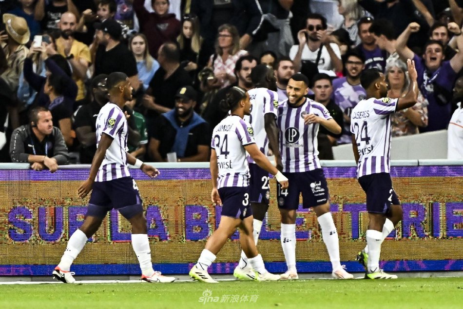 利亚雷亚尔 利亚雷亚尔